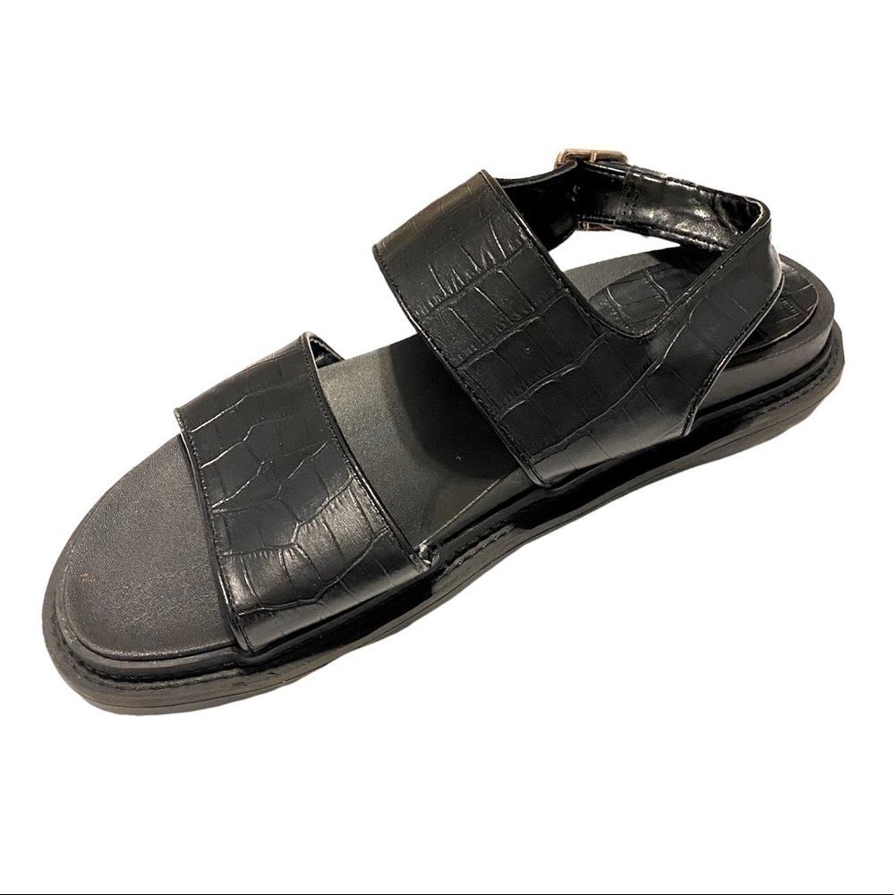 Dad sandal size 7.5 forever 21 mock croc detail
